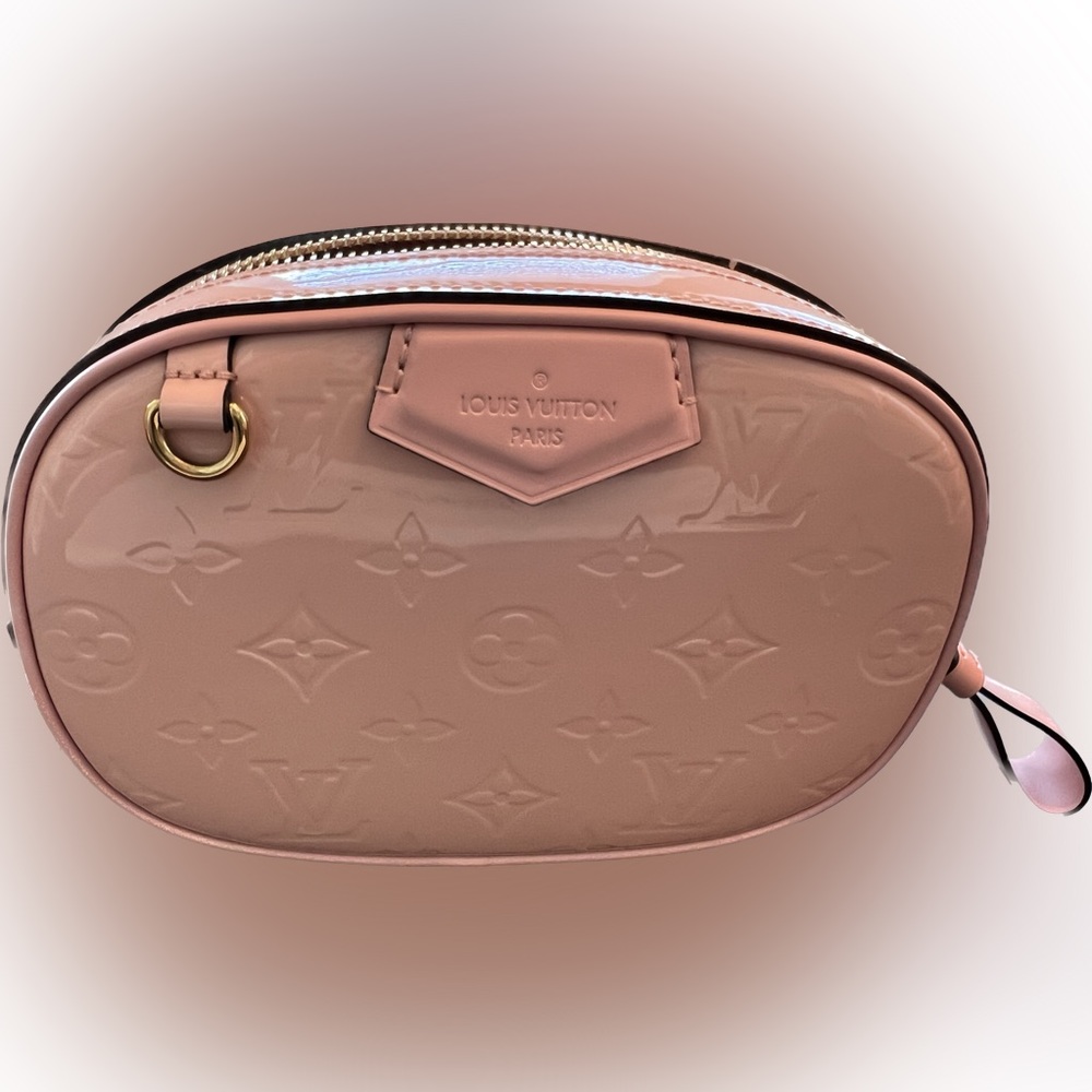 *NEW* Louis Vuitton Crossbody/Beltbag